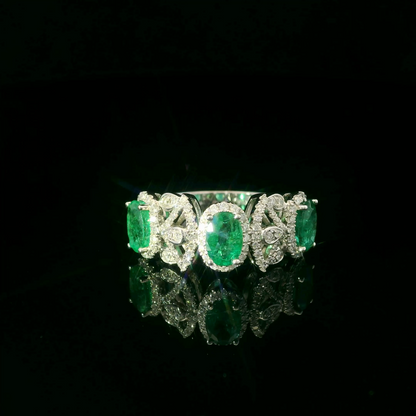 Elegant Emerald Ring