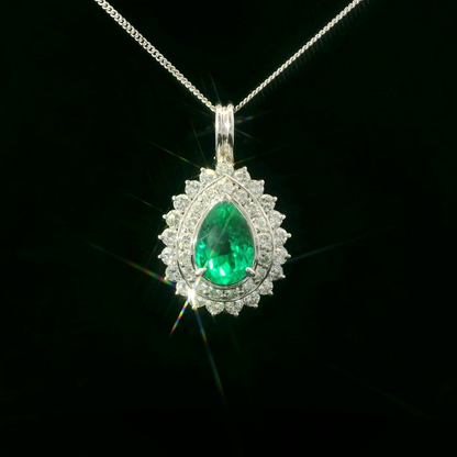Elegant Emerald Pendant Necklace