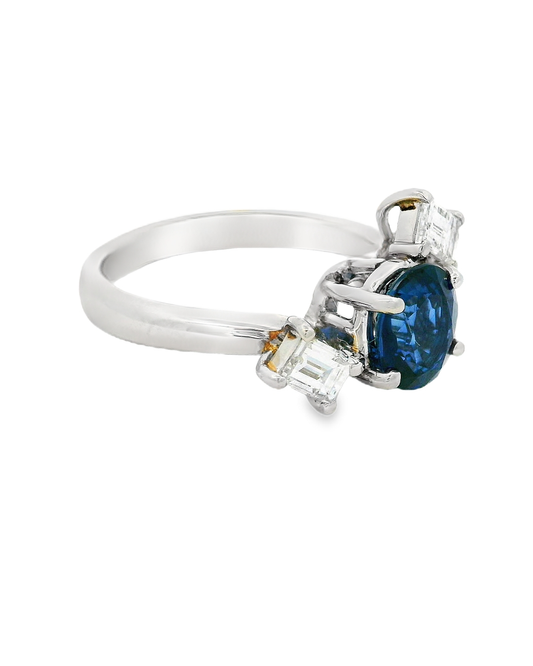 Sapphire Diamond Ring / 藍寶鑽石戒指