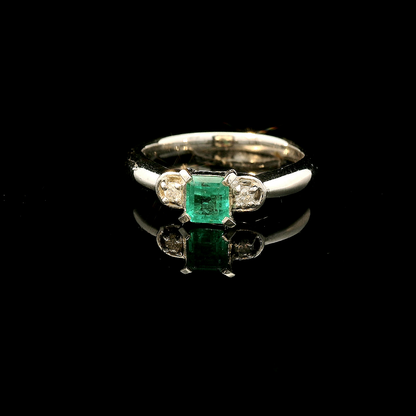 綠寶石戒指 / Emerald Ring