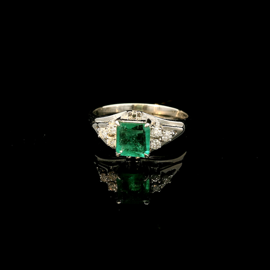綠寶石戒指 / Emerald Ring