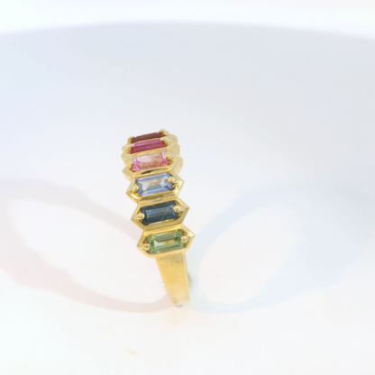 彩色寶石戒指  / Rainbow Sapphire Ring