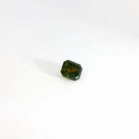 1.81卡巴基斯坦鉻榍石 / 1.81ct CHROME SPHENE Emerald Cut