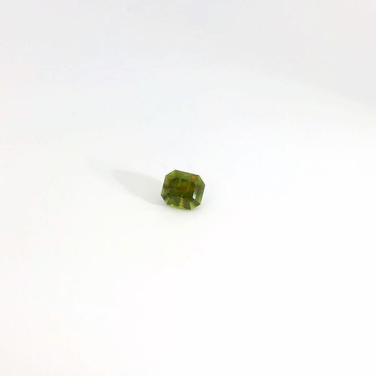 0.81卡巴基斯坦鉻榍石 / 0.81ct CHROME SPHENE Emerald Cut