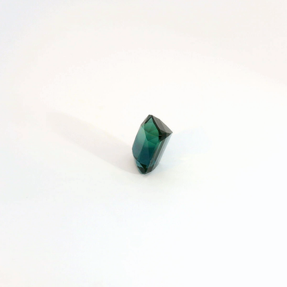 2.951卡阿富汗湖水藍碧璽 / BLUE TOURMALINE Cushion Cut 2.951CT