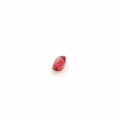 1.853卡粉紅碧璽 / 1.853ct PINK TOURMALINE Oval Cut