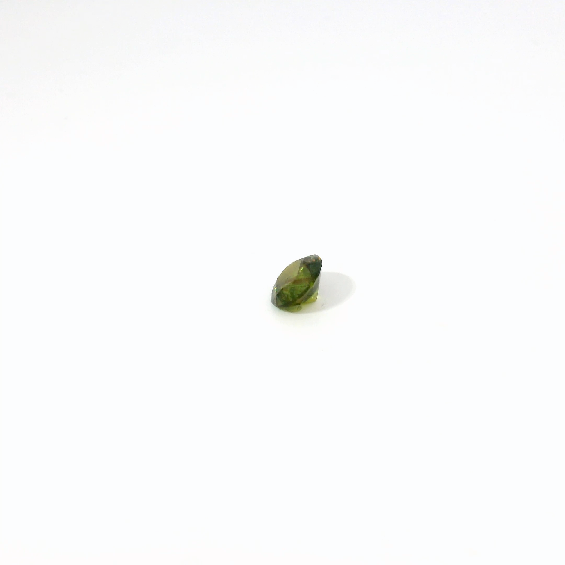 0.816卡巴基斯坦鉻榍石 / 0.816ct CHROME SPHENE Round Cut – DiamondAsia Online Store