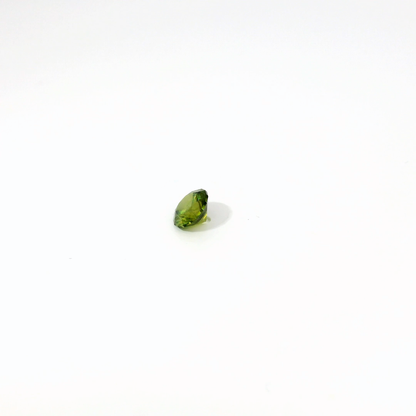 0.74卡巴基斯坦鉻榍石 / 0.74ct CHROME SPHENE Round Cut