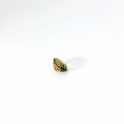 1.949卡金綠色藍寶石 / 1.949ct SAPPHIRE Bi-Colour Oval Cut