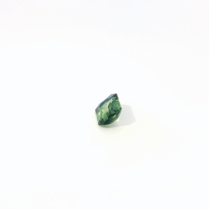 2.09卡綠色藍寶石 / 2.09ct SAPPHIRE Bi-Colour Emerald Cut