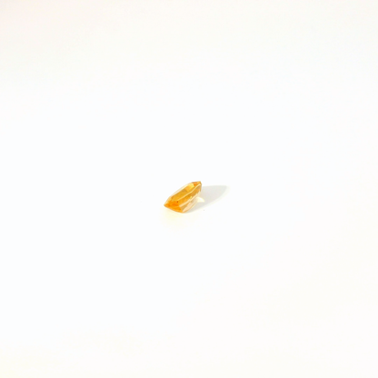 0.681卡帝王托帕石 / 0.681ct IMPERIAL TOPAZ Cushion Cut Gold