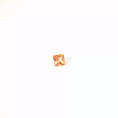 0.882卡帝王托帕石 / 0.882ct IMPERIAL TOPAZ Princess Cut Peach