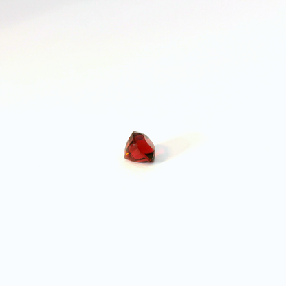 0.754卡紅尖晶石 / 0.754ct RED SPINEL Cushion cut Burma No Heat