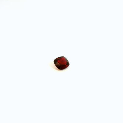 0.902卡紅尖晶石 / 0.902ct RED SPINEL Cushion cut Burma No Heat
