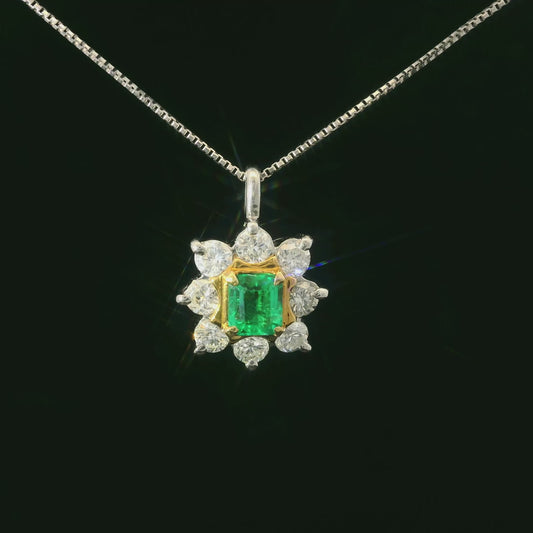Elegant Emerald Pendant Necklace