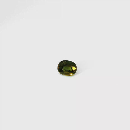 1.872卡金綠藍寶石 / 1.872ct GREEN SAPPHIRE Oval Cut