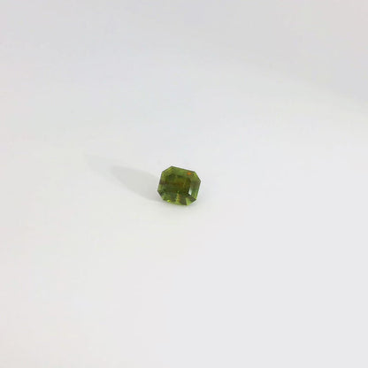 0.81卡巴基斯坦鉻榍石 / 0.81ct CHROME SPHENE Emerald Cut
