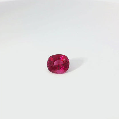 3.07卡粉紅尖晶石 / 3.07ct PINK SPINEL Oval Cut