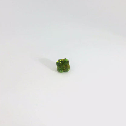 0.781卡巴基斯坦鉻榍石 / 0.781ct CHROME SPHENE Emerald Cut